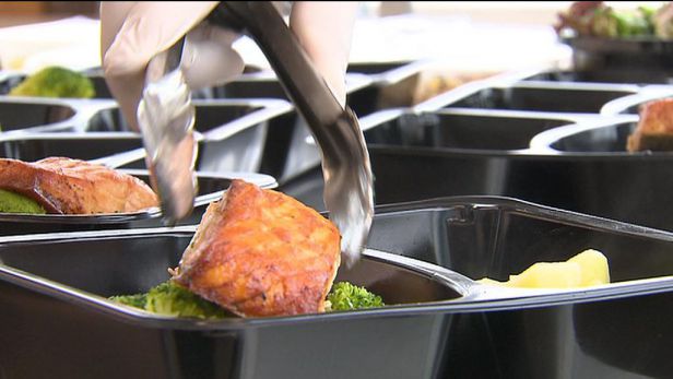 Gotowe jedzenie z pudełka opanowało Czechy, foto: ct24.cz