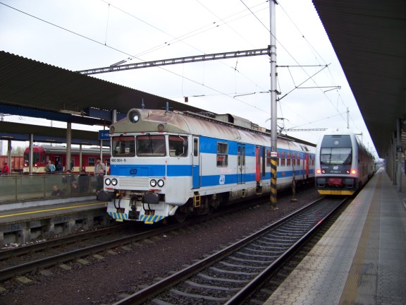 Ostrava-Svinov,_vlaky